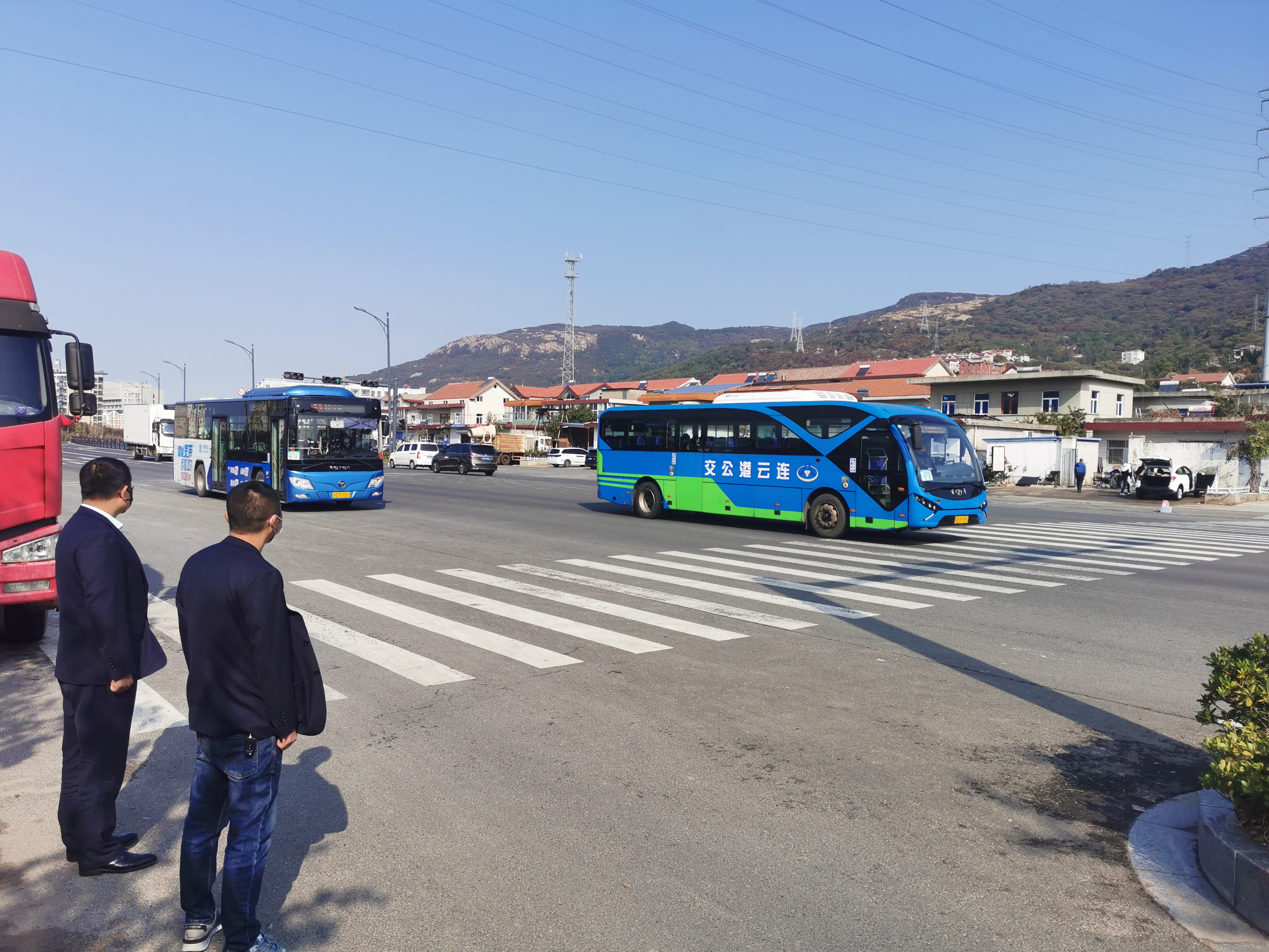 公交集團公交事業(yè)二部多措并舉開(kāi)展車(chē)輛路口行車(chē)安全專(zhuān)項檢查