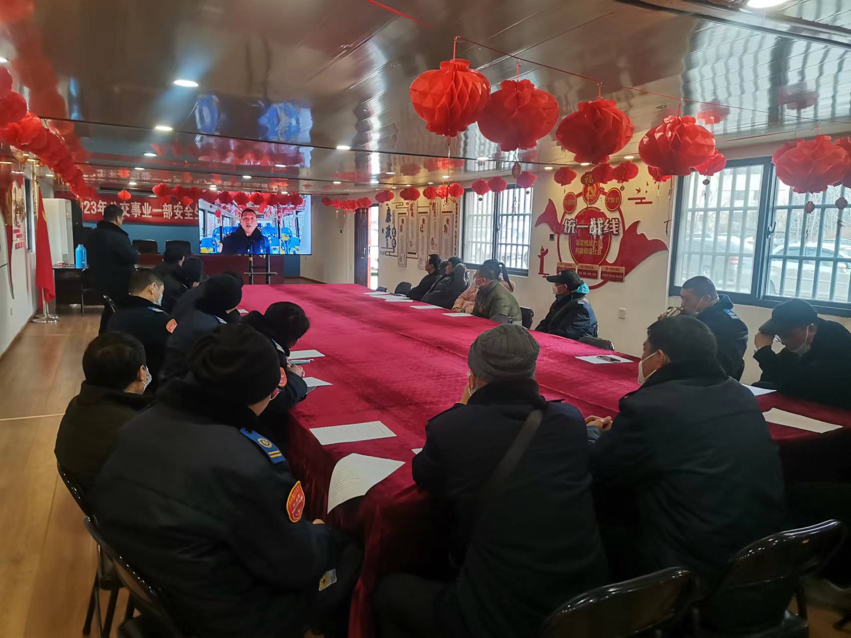 公交集團公交事業(yè)一部開(kāi)展駕駛員“節能降耗”學(xué)習交流活動(dòng)