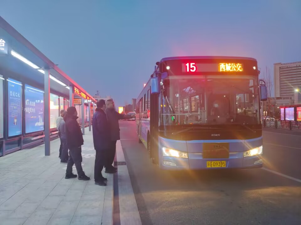 公交集團公交事業(yè)一部開(kāi)展晚班車(chē)檢查工作