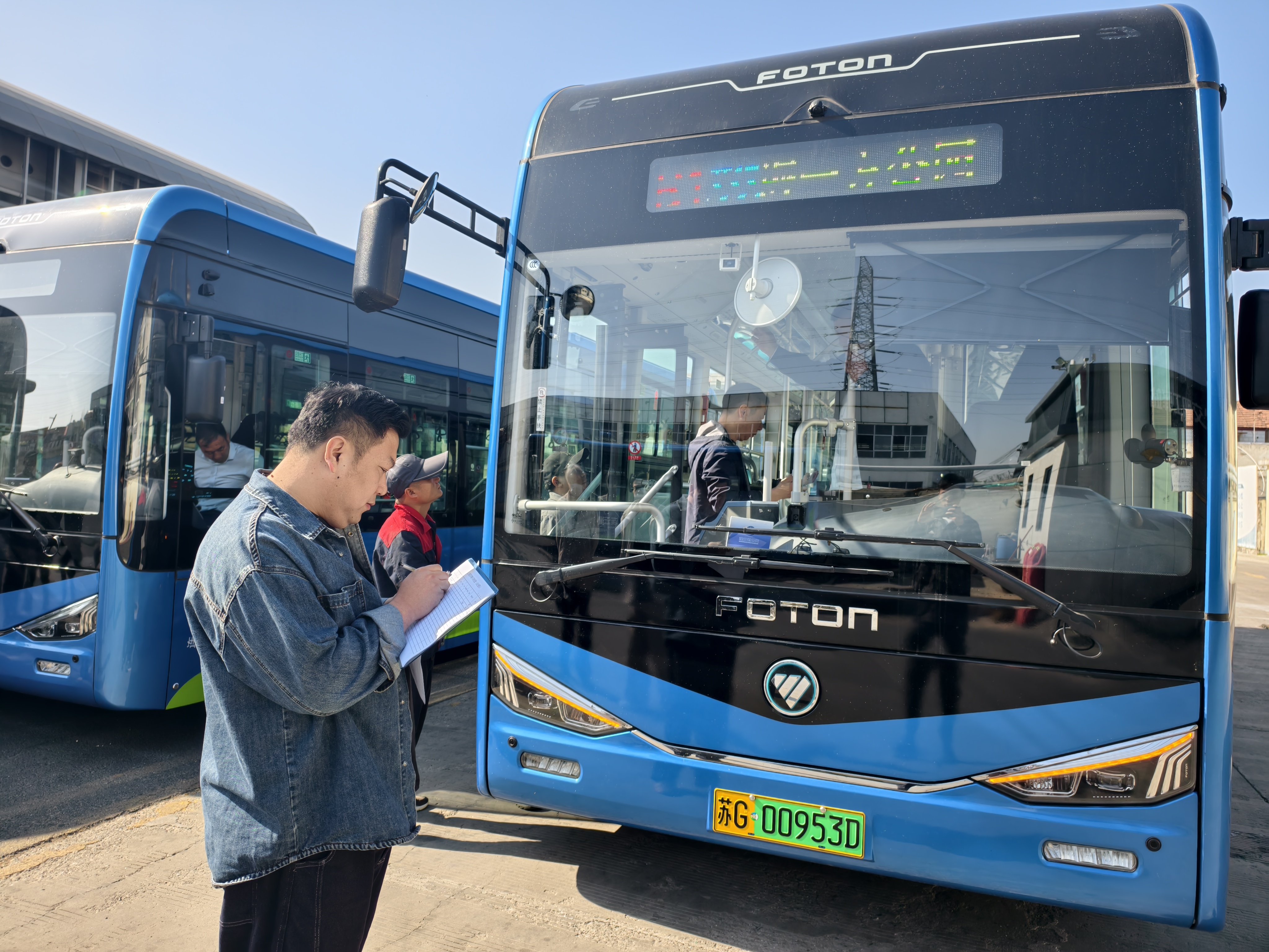 公交集團新車(chē)檢查工作順利完成