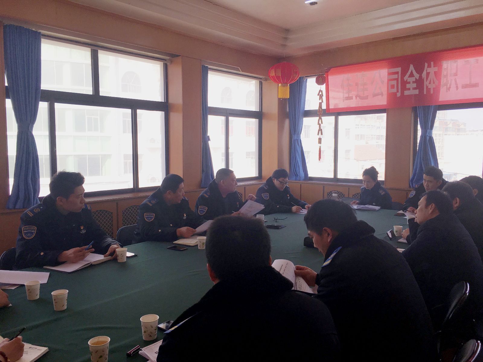 公交集團召開(kāi)春節后首次生產(chǎn)運營(yíng)工作會(huì )議