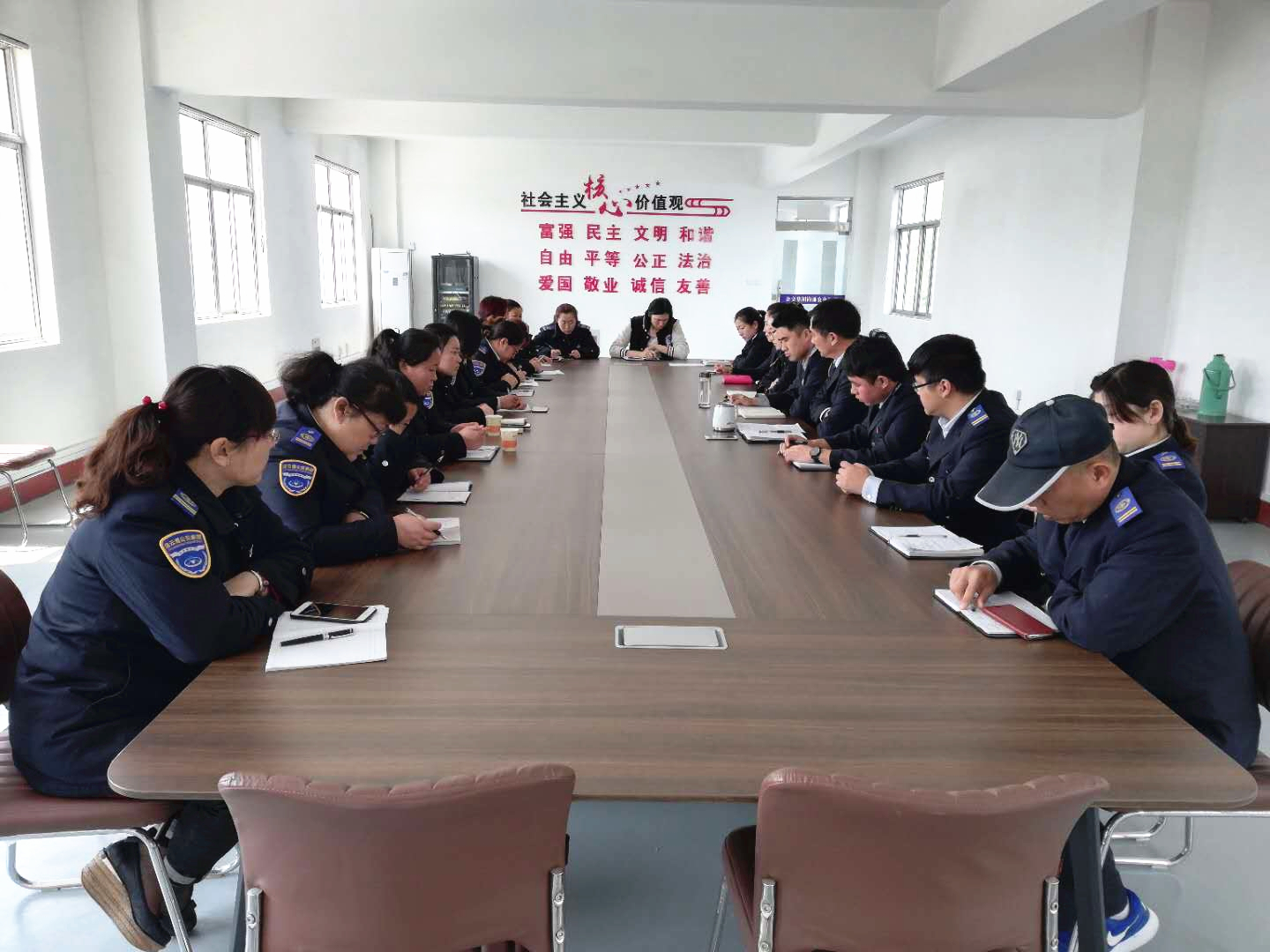 公交集團海通公交公司召開(kāi)“五一”小長(cháng)假工作部署會(huì )