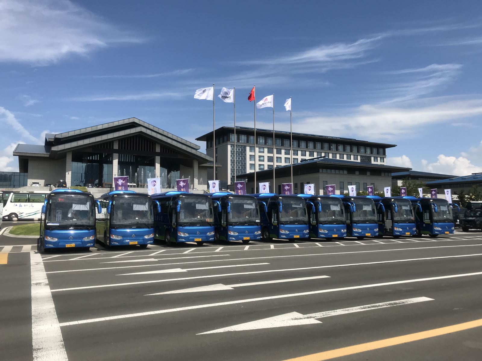 公交集團東部公司積極做好農洽會(huì )運輸保障工作