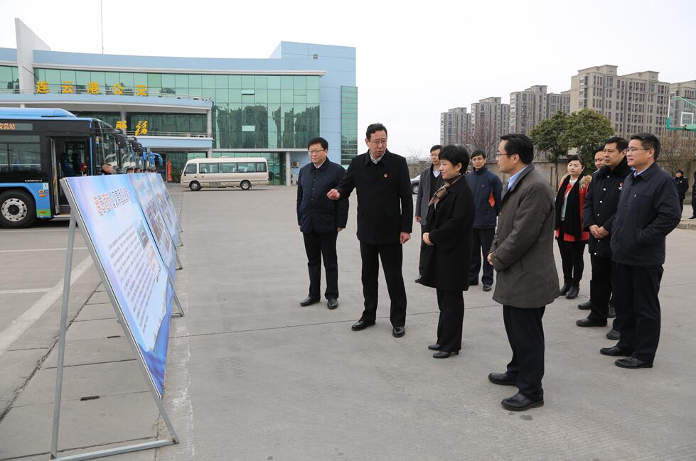 連云港市委副書(shū)記、組織部部長(cháng)萬(wàn)聞華一行赴公交集團調研黨建工作