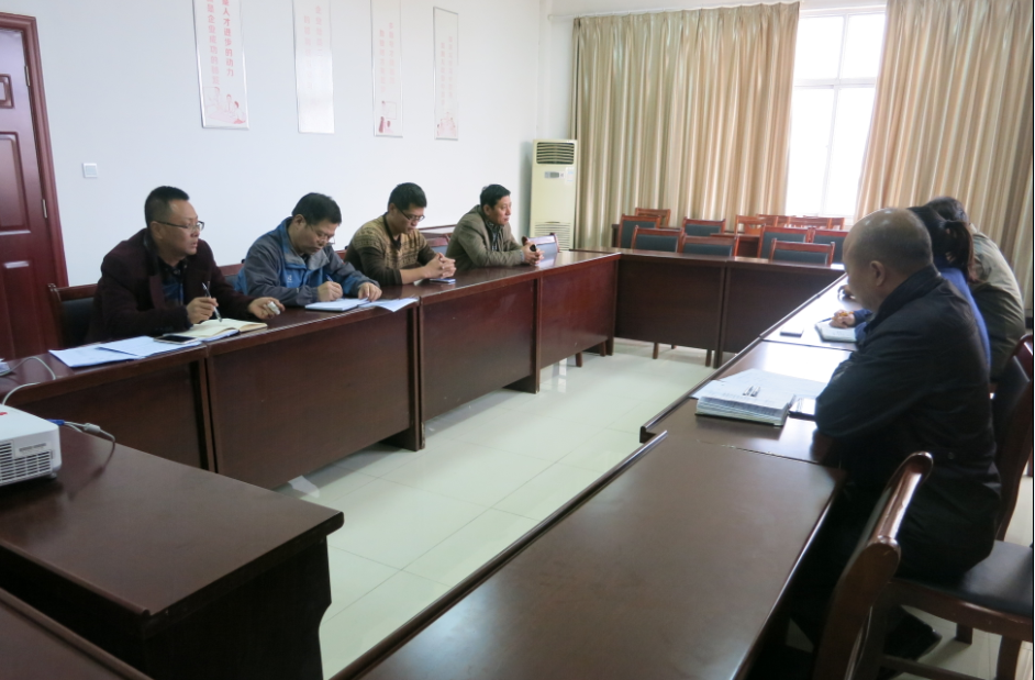 公交大浦廠(chǎng)黨支部組織開(kāi)展專(zhuān)題學(xué)習會(huì )議