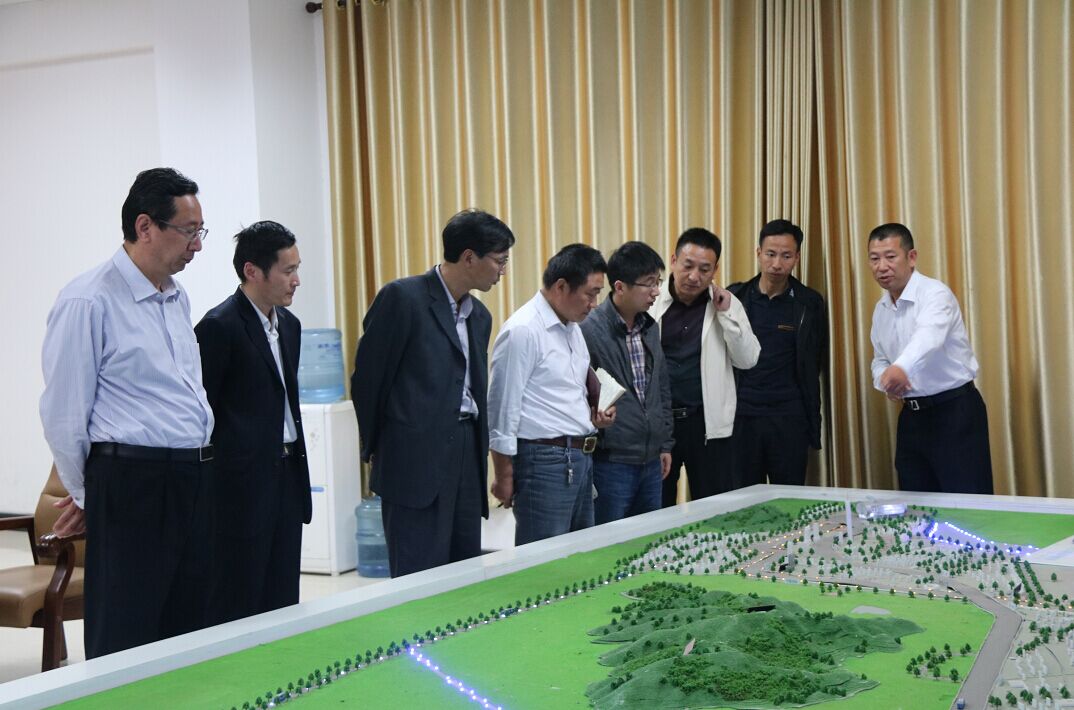 安徽滁州公交來(lái)海通公交參觀(guān)BRT專(zhuān)用道及建設情況