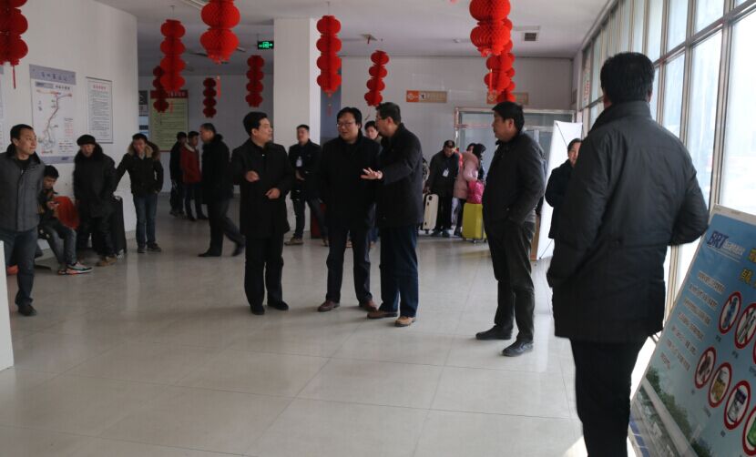 交通控股集團領(lǐng)導檢查海通公交公司春運安全工作