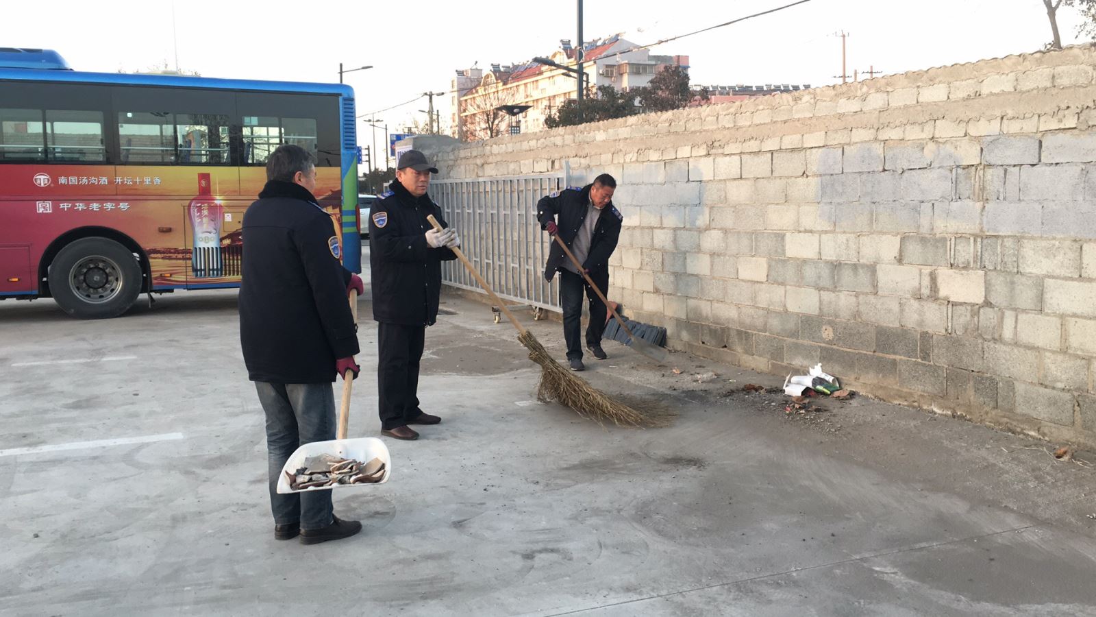 公交集團公交事業(yè)一部做好創(chuàng  )文創(chuàng  )衛迎春運