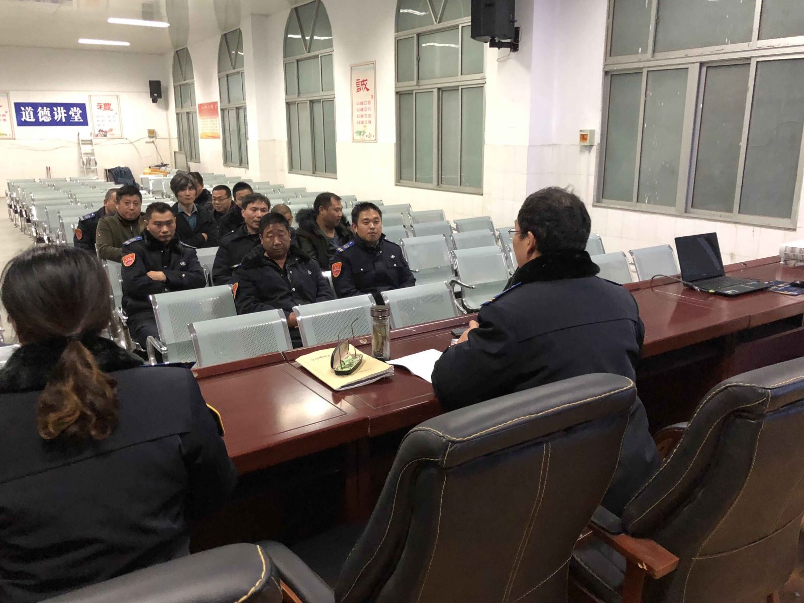 公交集團海通公交公司召開(kāi)單線(xiàn)創(chuàng  )文專(zhuān)項會(huì )議