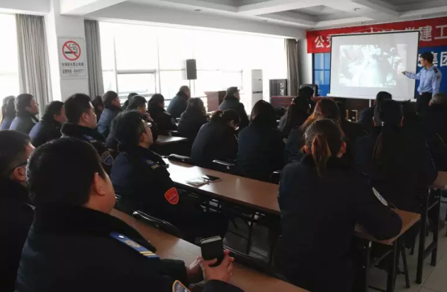 公交集團舉辦消防應急知識專(zhuān)題講座