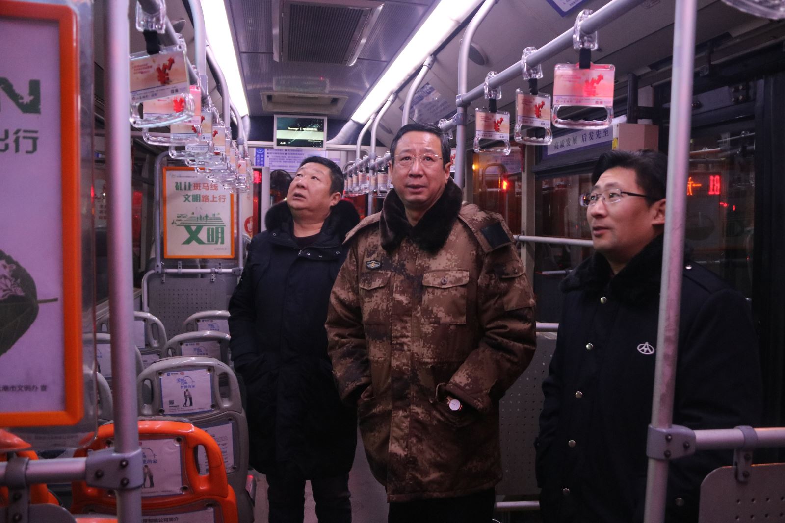 以雪為令 連云港市公交集團啟動(dòng)惡劣天氣應急預案