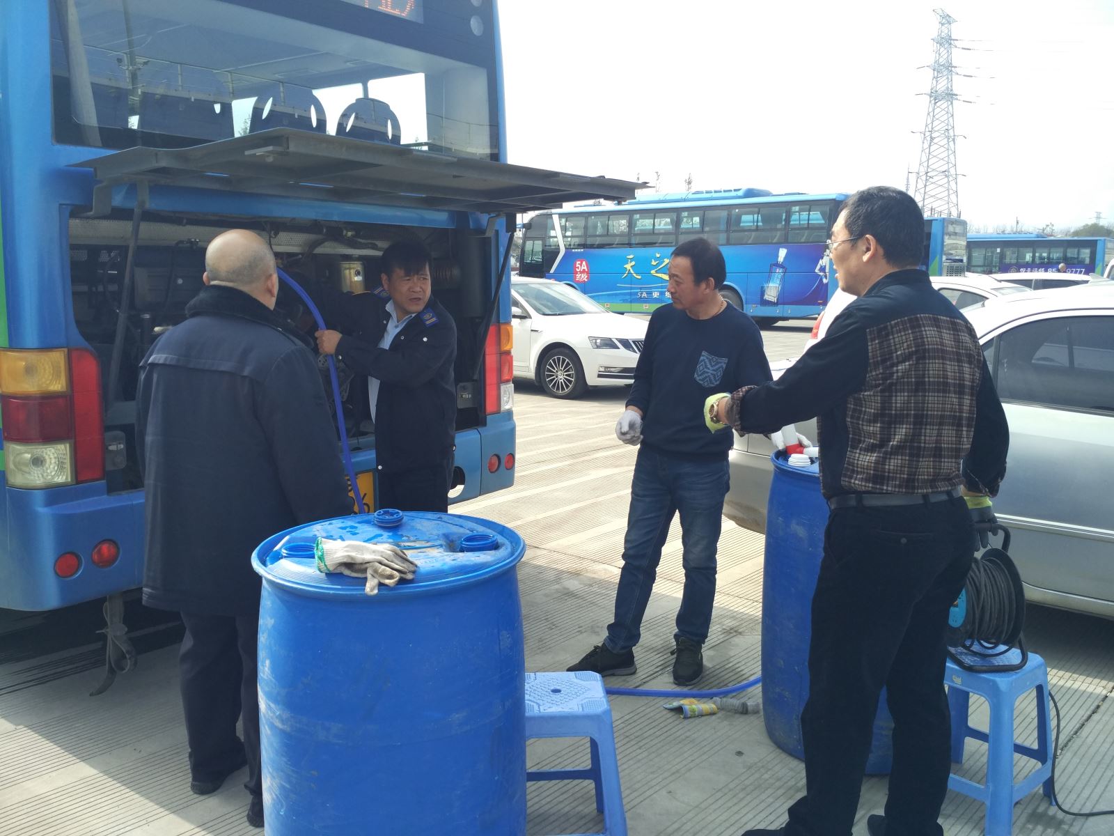 公交集團公交事業(yè)一部深入開(kāi)展機務(wù)綜合大檢查