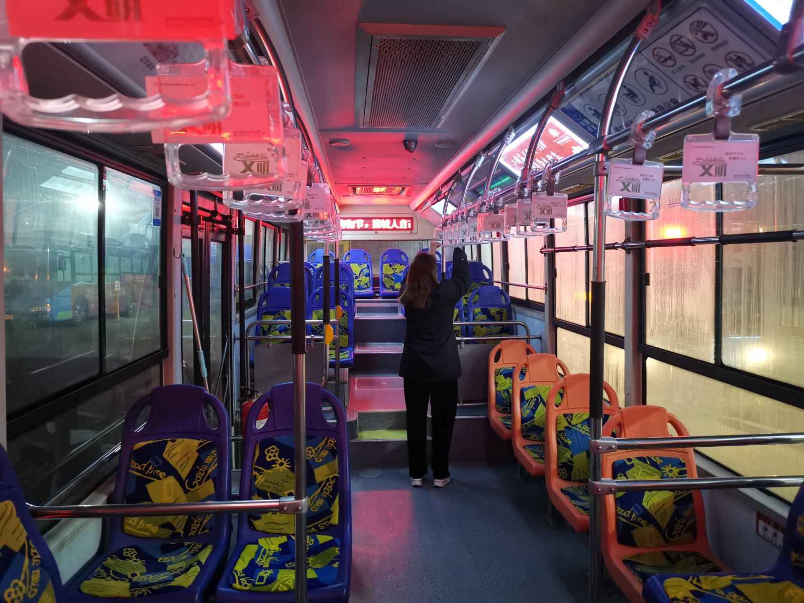 公交集團公交事業(yè)一部 鞏固創(chuàng  )文成果開(kāi)展創(chuàng  )文專(zhuān)項檢查