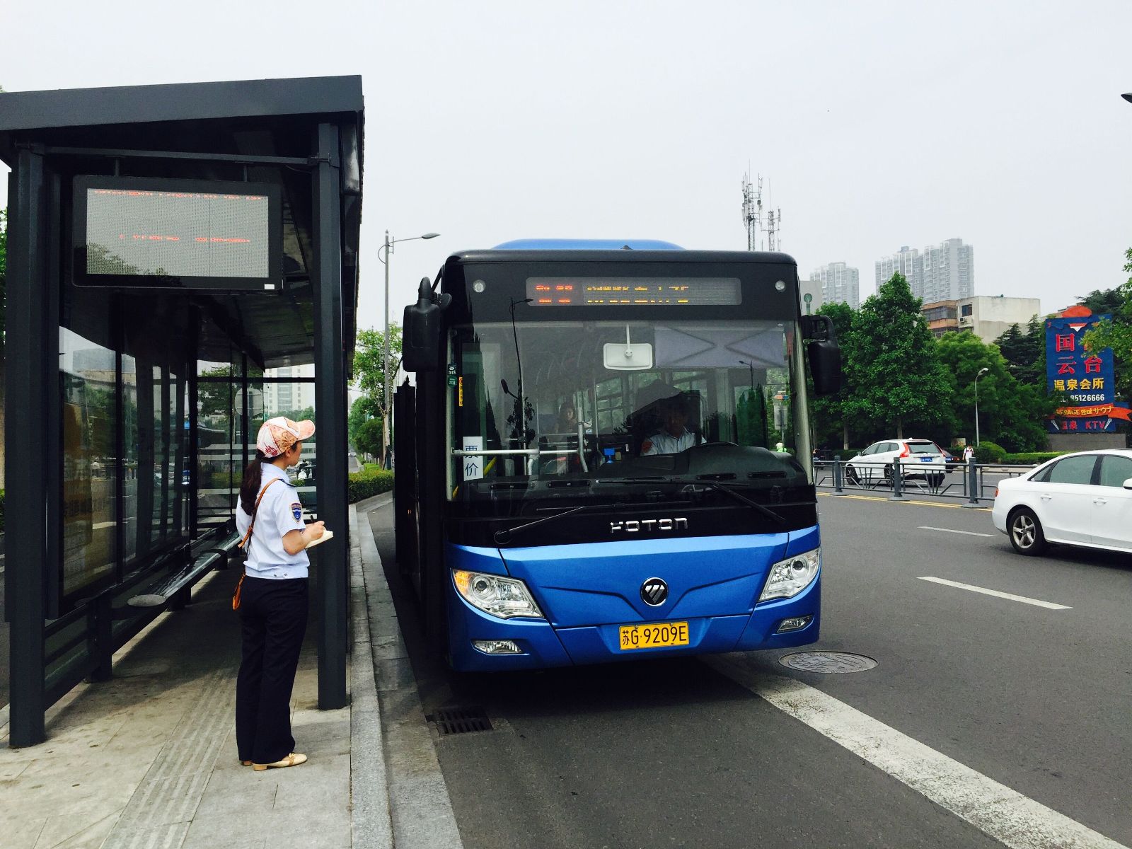 公交集團海通公交公司開(kāi)展點(diǎn)位檢查活動(dòng)助力創(chuàng  )文工作