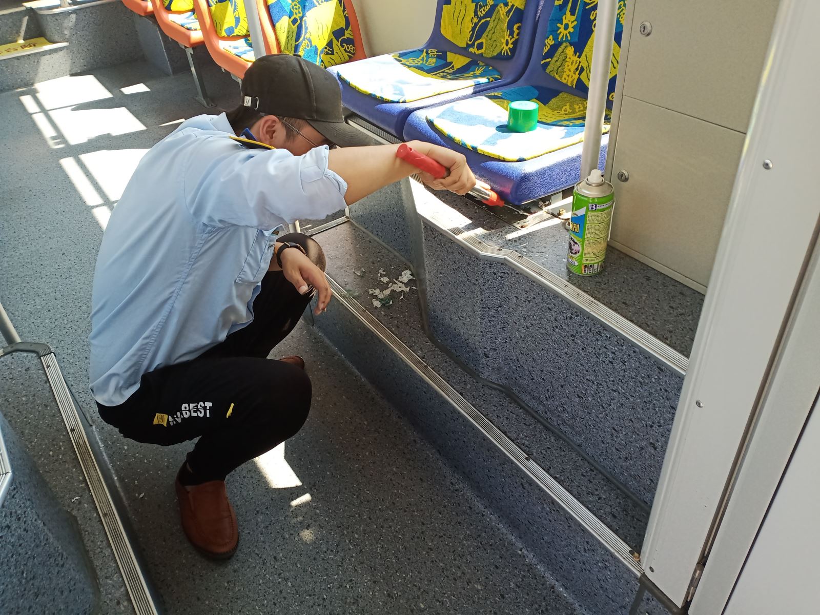 公交集團公交事業(yè)一部創(chuàng  )文精益求精 保障迎檢圓滿(mǎn)完成