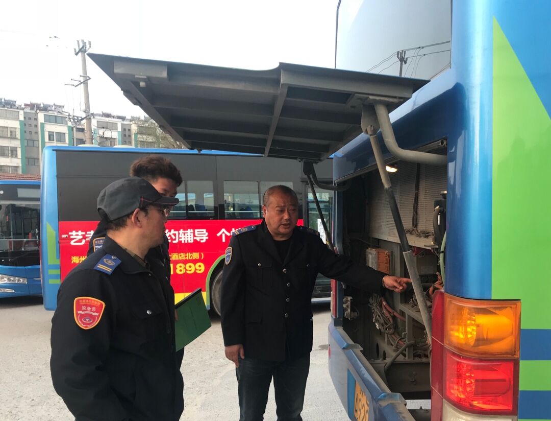 公交集團海通公交公司對新上崗駕駛員進(jìn)行跟蹤管理