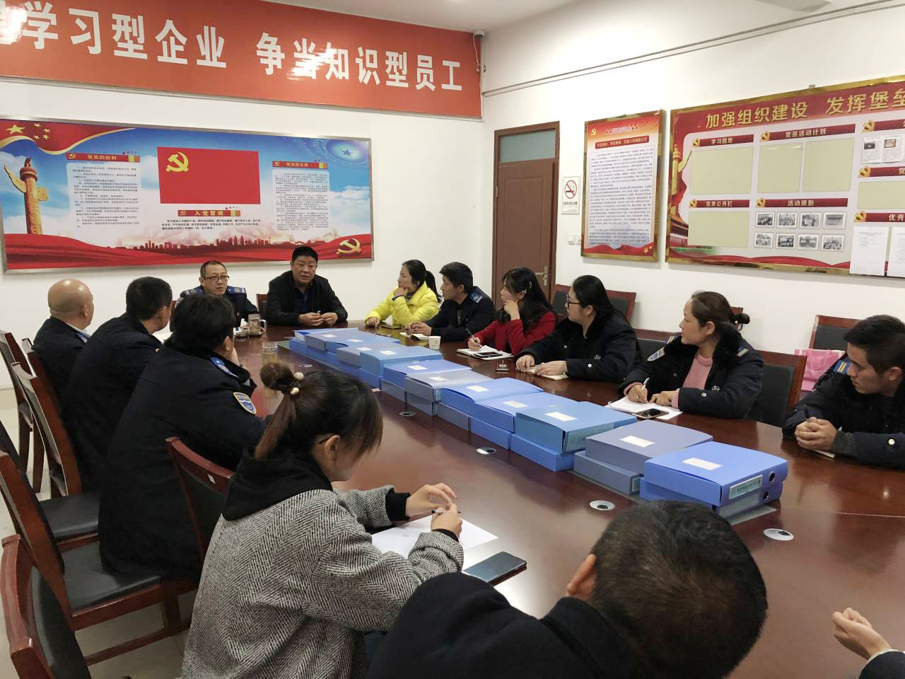 公交集團開(kāi)展安全臺賬交流互鑒活動(dòng)