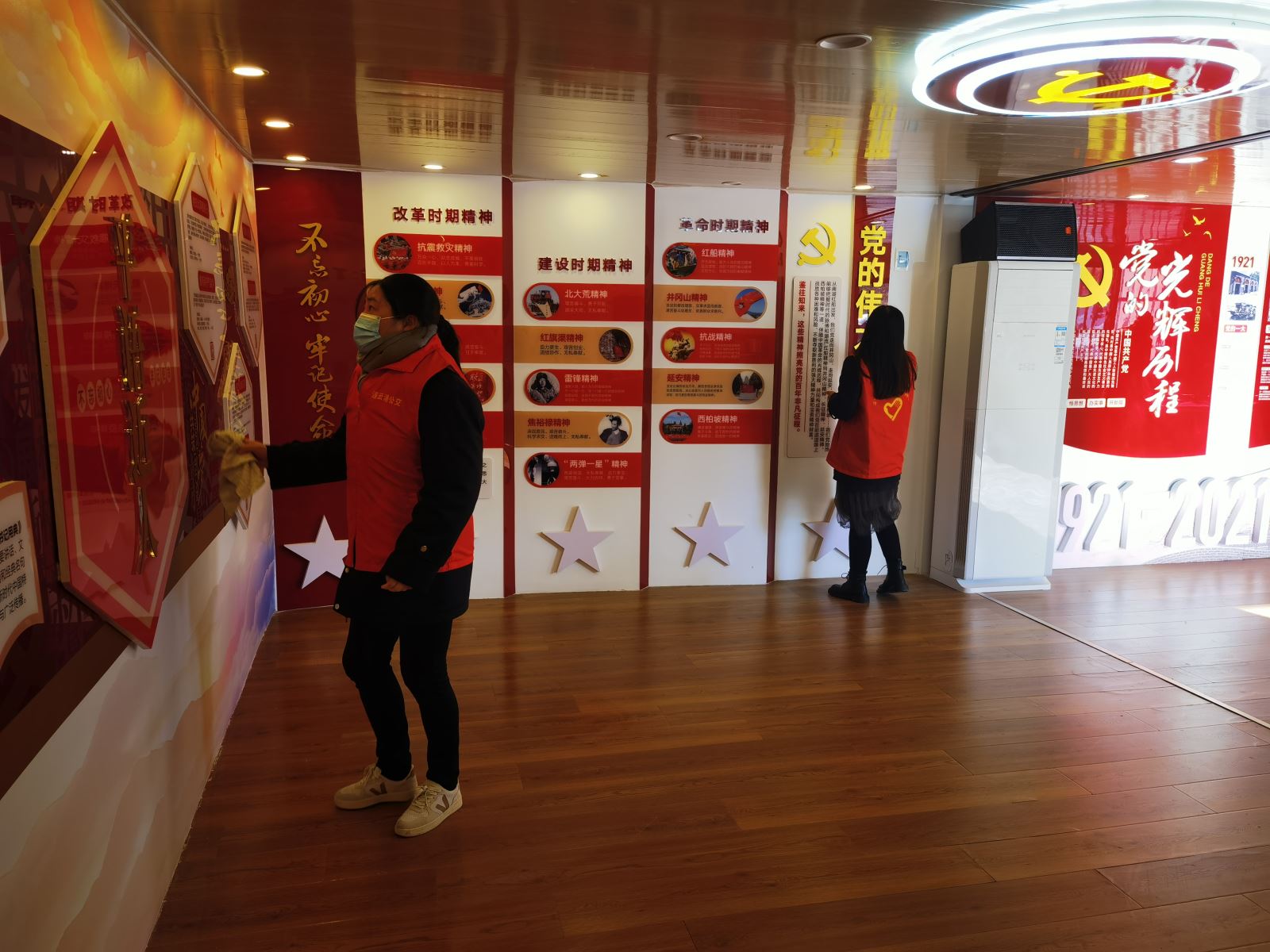 公交集團公交事業(yè)一部黨支部踐行 “兩在兩同”，“合力”促“合心”