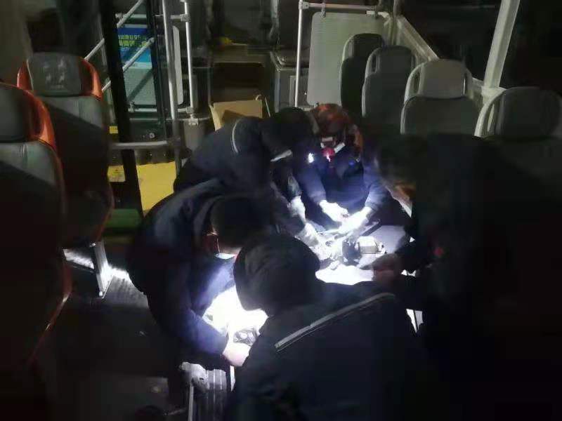 快速公交事業(yè)部開(kāi)展春運前車(chē)輛綜合大排查工作