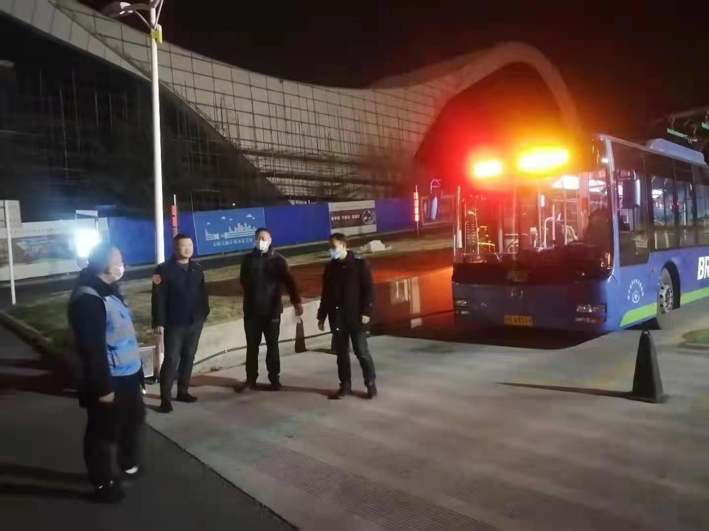 “查漏洞、揭問(wèn)題、嚴整改” 快速公交事業(yè)部開(kāi)展事故隱患大排查工作