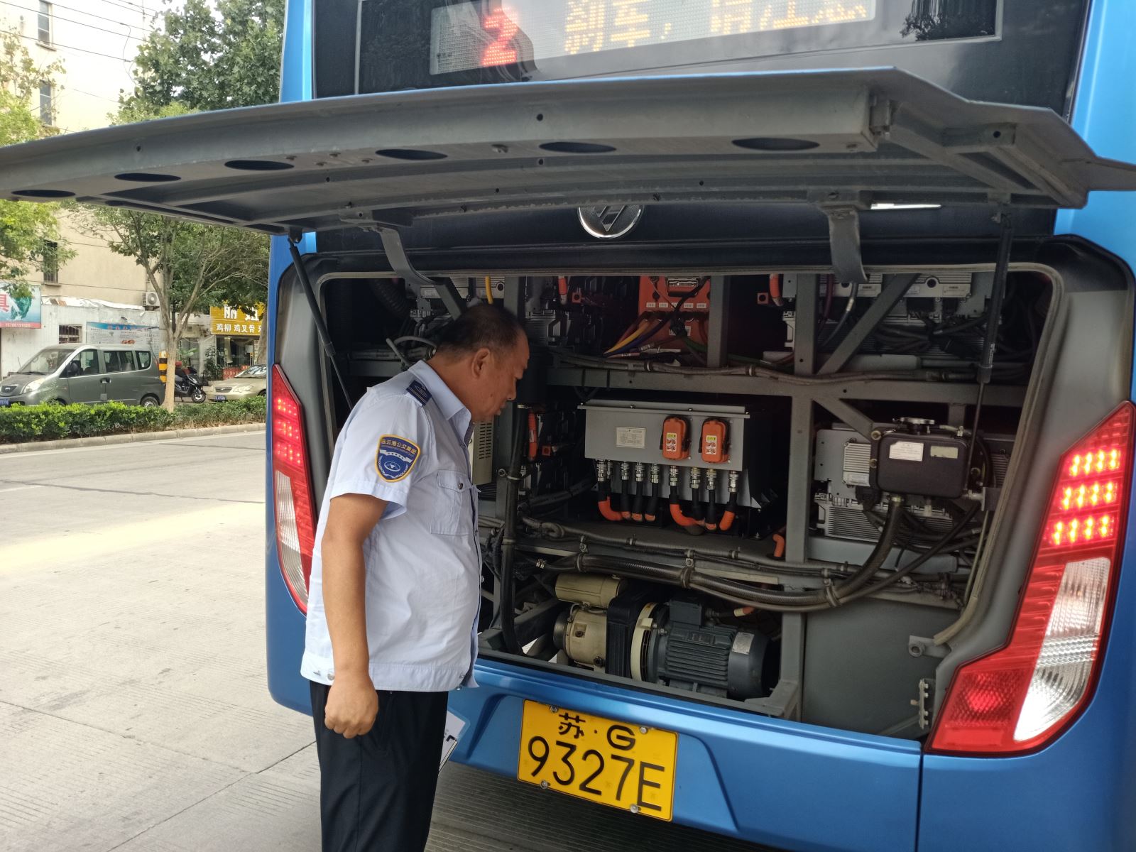 用我的一份堅守 換您長(cháng)假平安出行