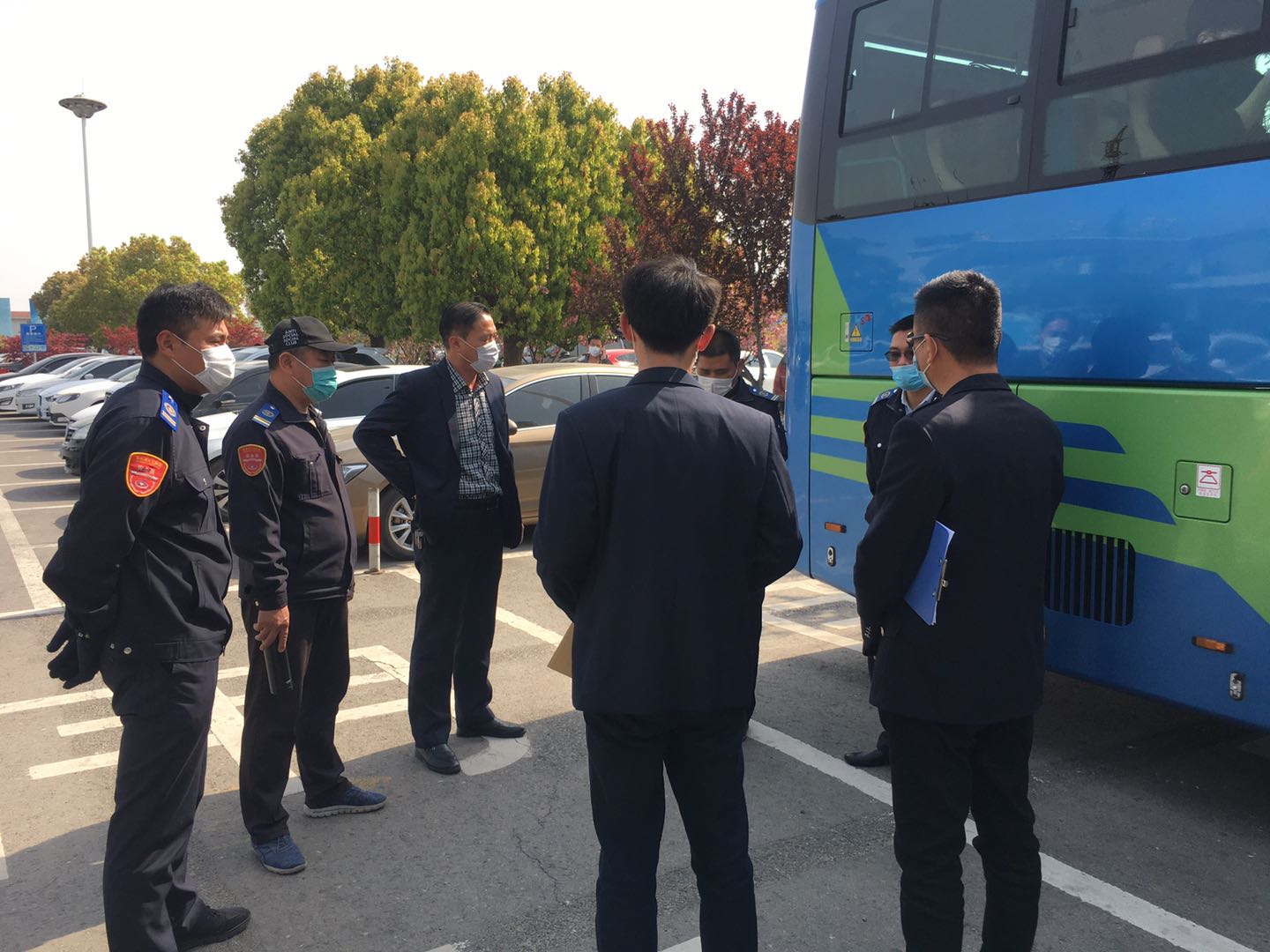 經(jīng)營(yíng)發(fā)展事業(yè)部開(kāi)展機場(chǎng)線(xiàn)綜合檢查 助推文明城市建設