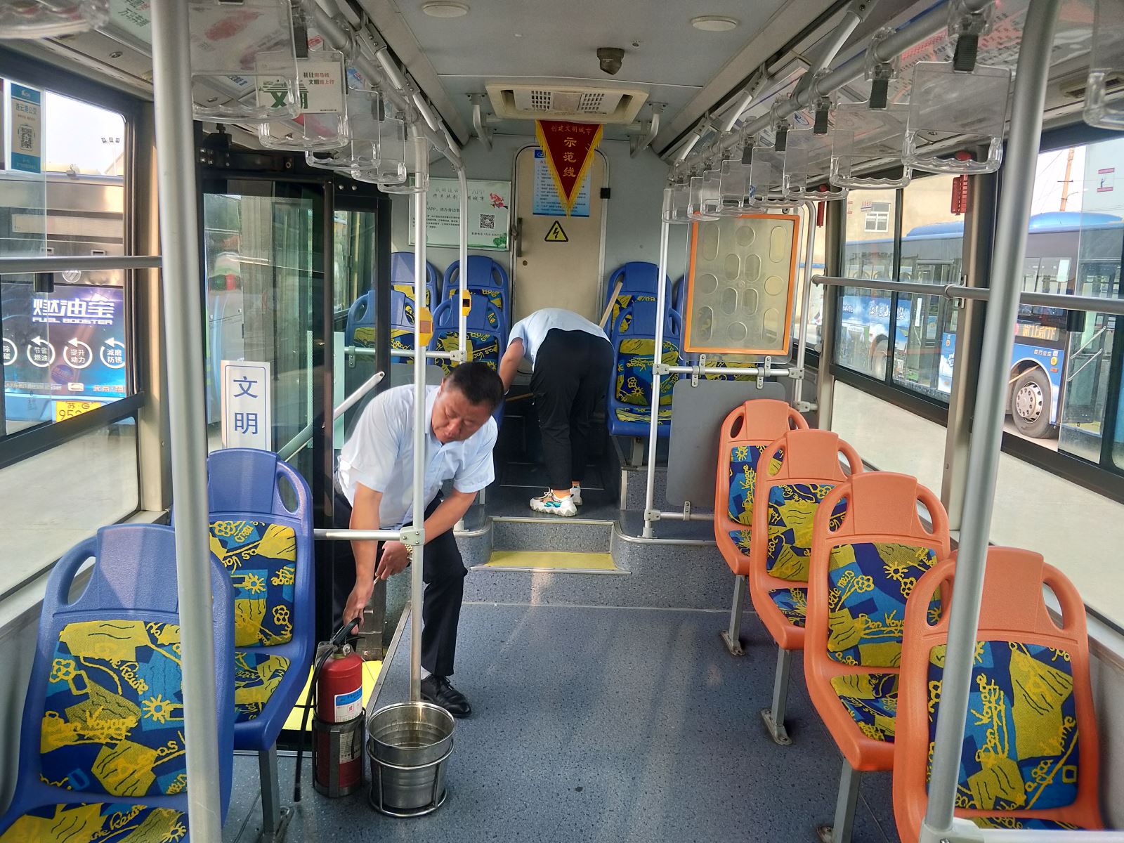 公交集團公交事業(yè)一部做好安全生產(chǎn)月工作部署  筑牢安全防線(xiàn)