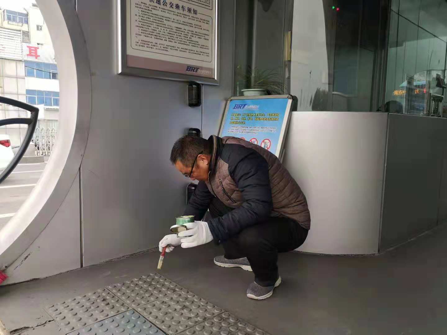 公交集團快速公交事業(yè)部積極開(kāi)展各項工作 助推創(chuàng  )文