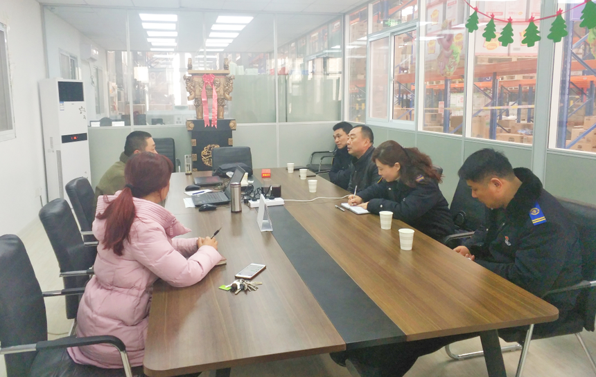 公交集團經(jīng)營(yíng)發(fā)展事業(yè)部走訪(fǎng)調研物流市場(chǎng)