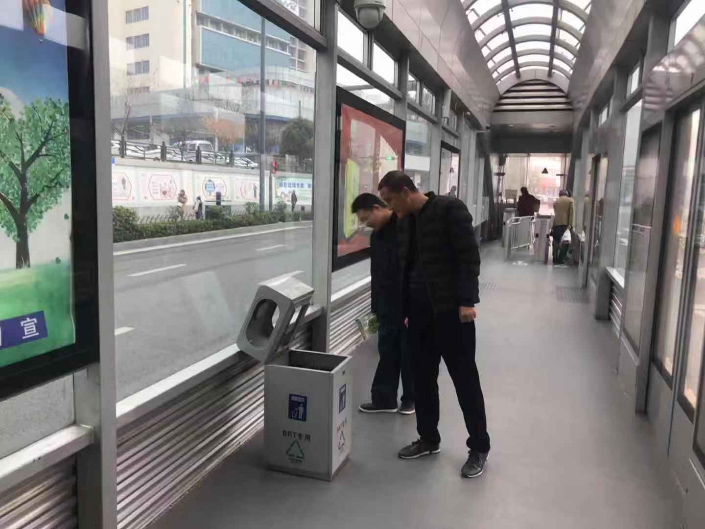 公交集團快速公司運營(yíng)科開(kāi)展創(chuàng  )文工作專(zhuān)項檢查