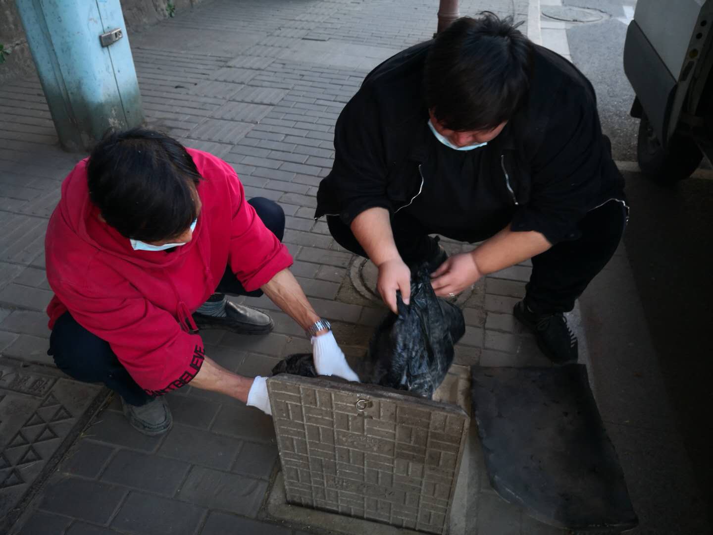 快速公交事業(yè)部提前做好冬季防凍工作確保冬季安全運營(yíng)