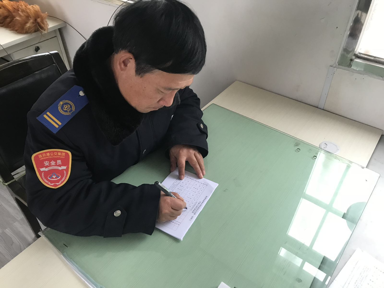 公交集團經(jīng)營(yíng)發(fā)展事業(yè)部完成職代會(huì )代表選舉工作