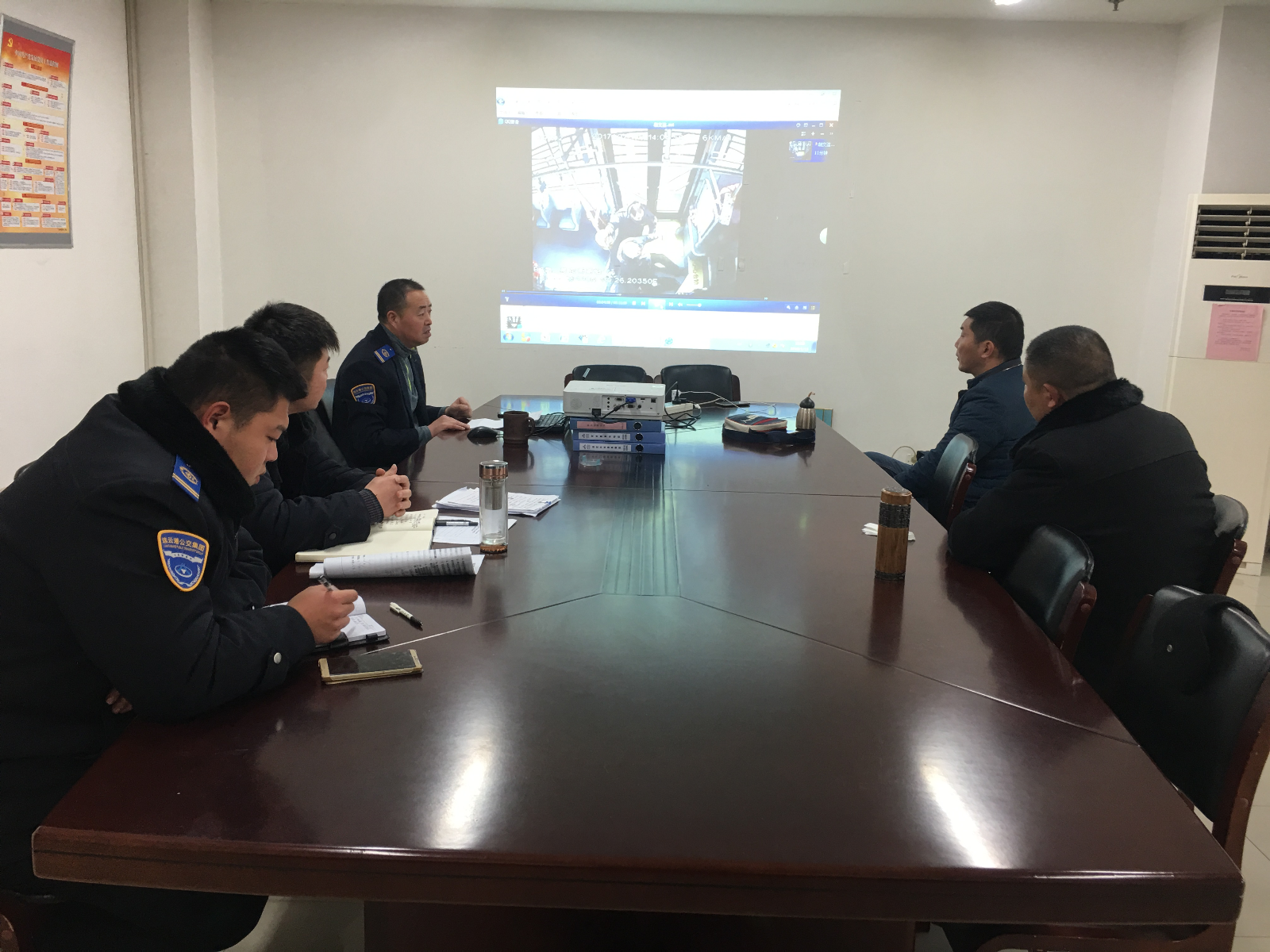 公交集團快速公司開(kāi)展駕駛員安全教育再培訓