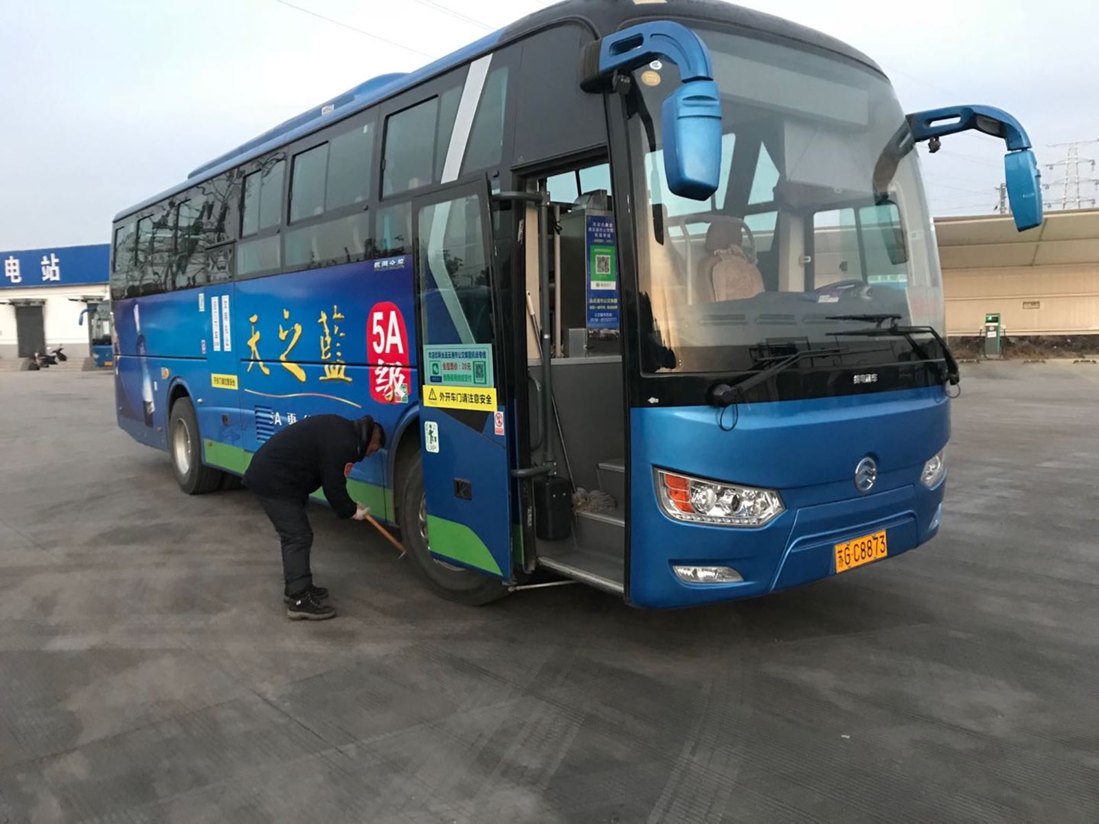 公交集團經(jīng)營(yíng)發(fā)展事業(yè)部開(kāi)展行車(chē)安全專(zhuān)項檢查