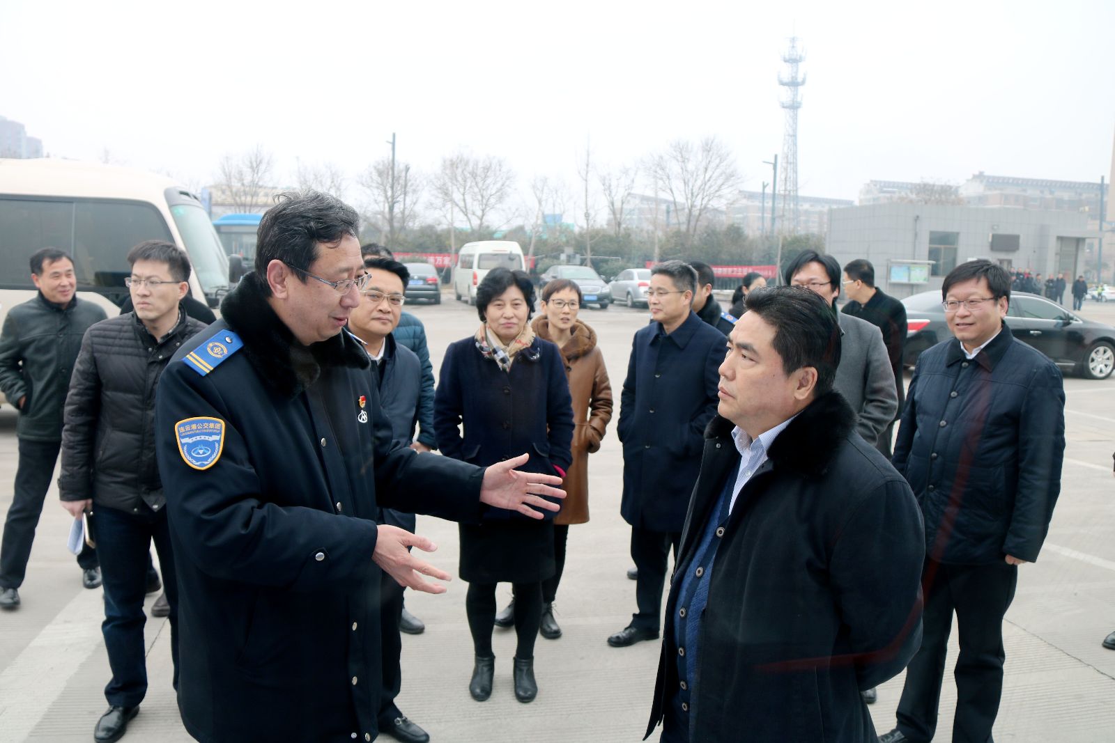 項雪龍市長(cháng)一行赴公交集團調研“方便連云港建設”