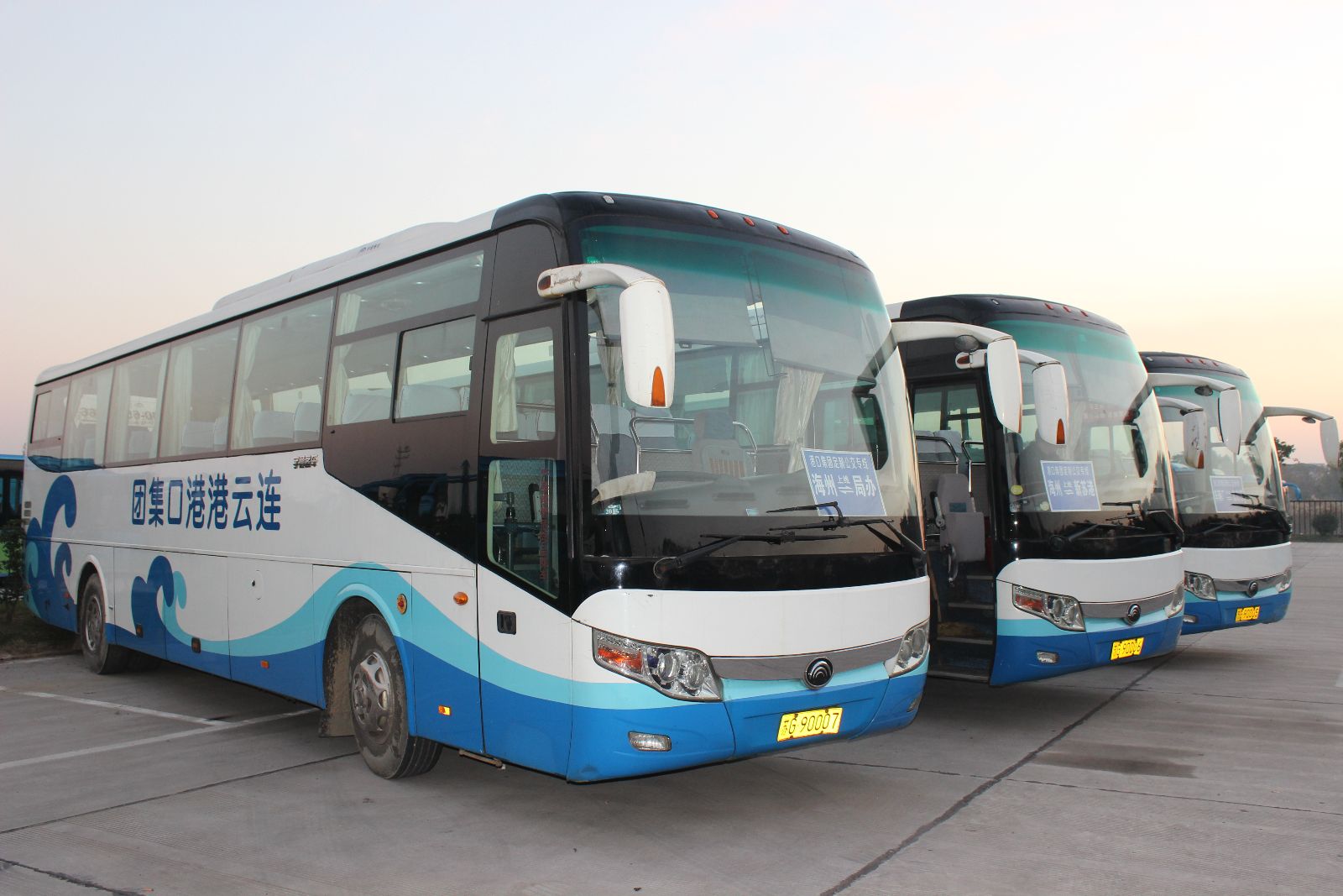 海通公交開(kāi)通港口集團定制公交專(zhuān)線(xiàn)
