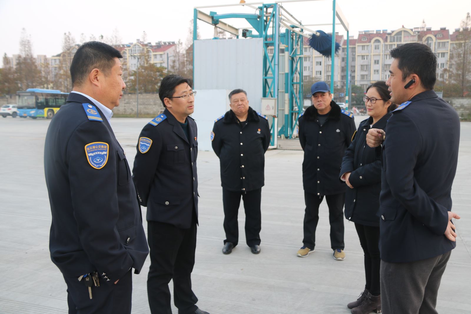 公交集團督查指導權屬單位創(chuàng  )文工作