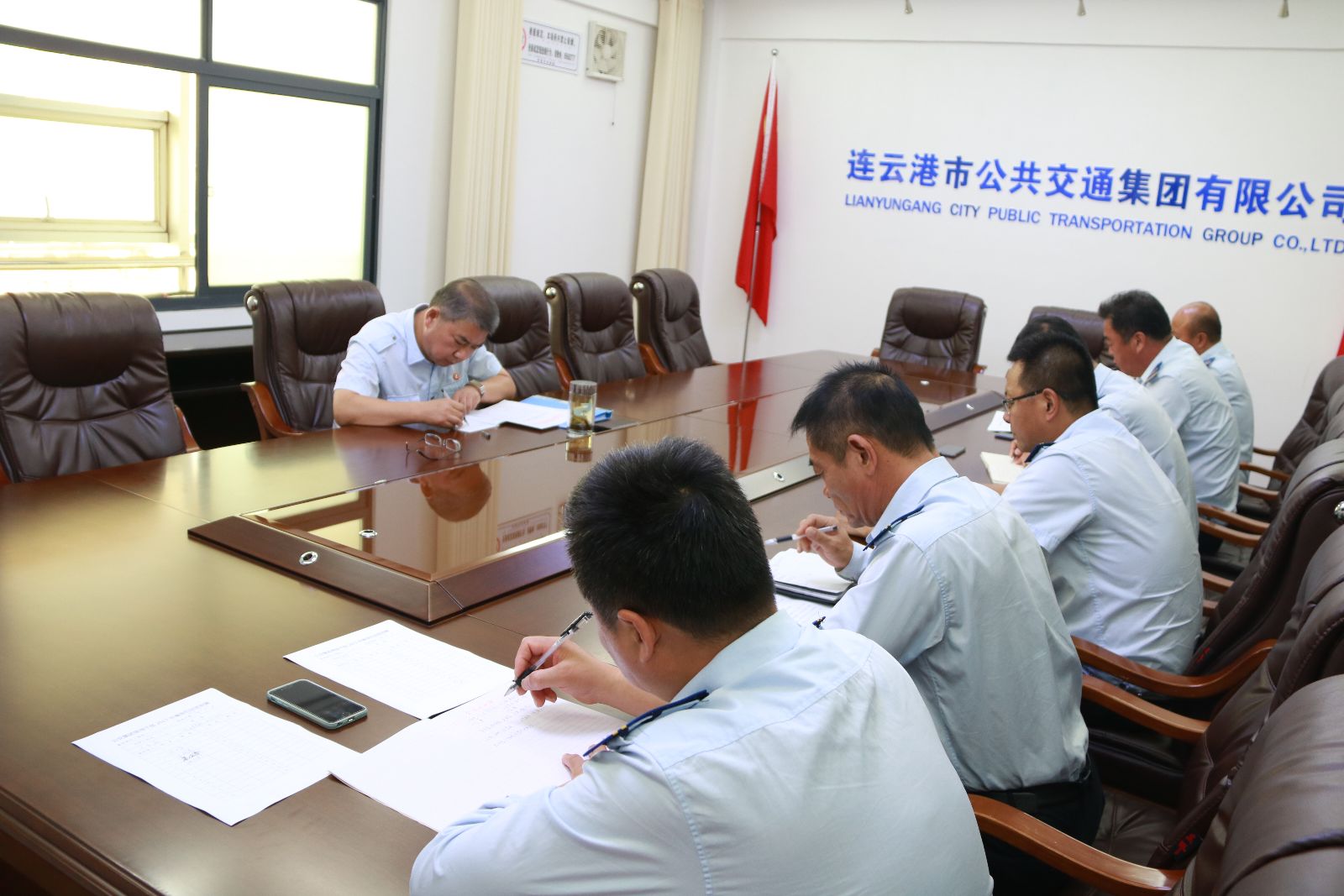 公交集團維修公司、大浦保養廠(chǎng)開(kāi)展領(lǐng)導干部廉政約談