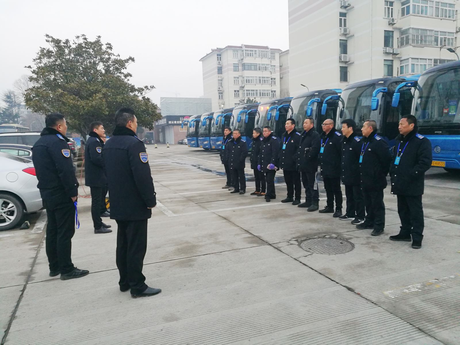 市公交集團全力做好“兩會(huì )”服務(wù)用車(chē)保障工作