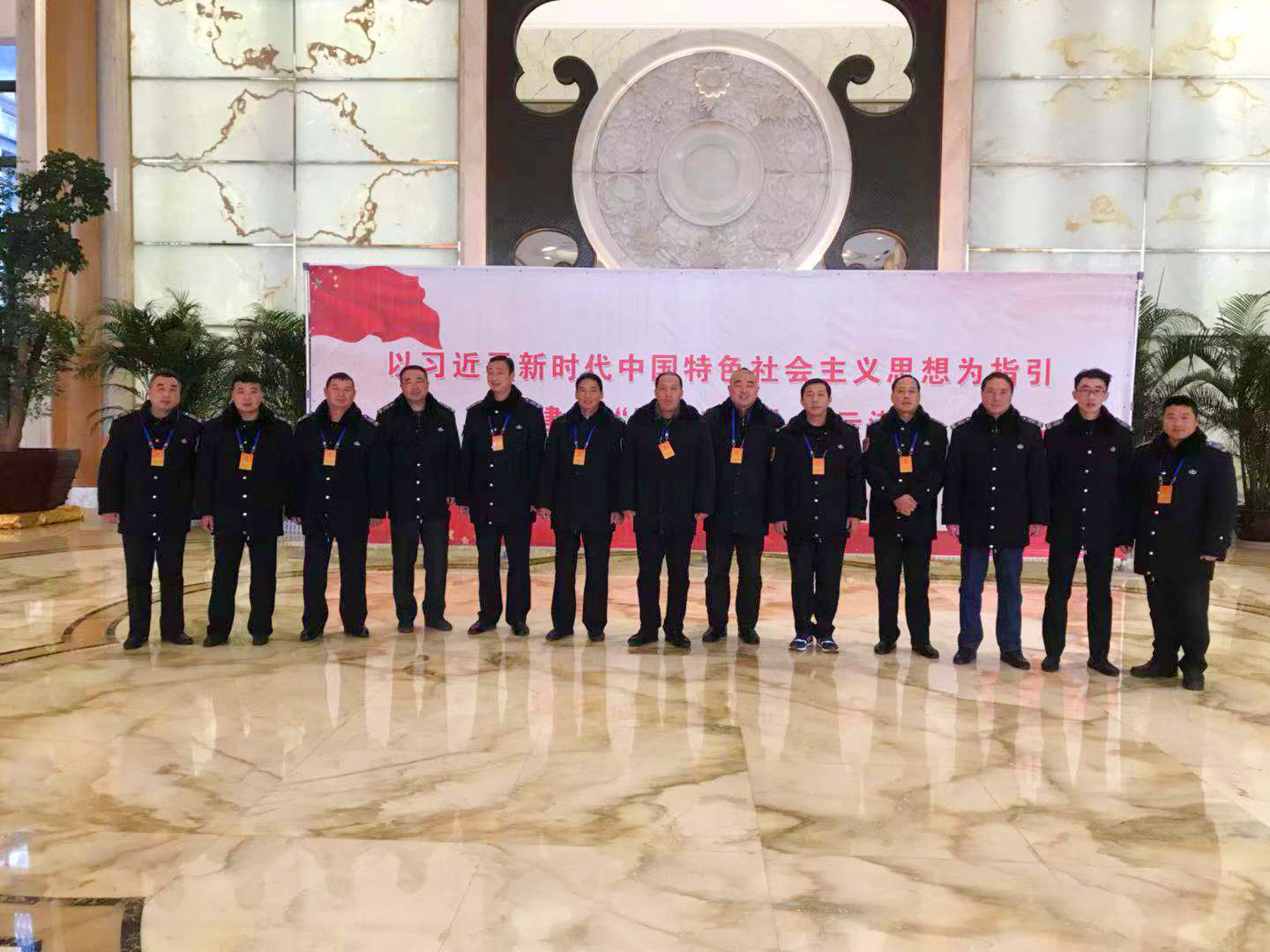 公交集團經(jīng)營(yíng)發(fā)展事業(yè)部圓滿(mǎn)完成“兩會(huì )”運輸保障工作