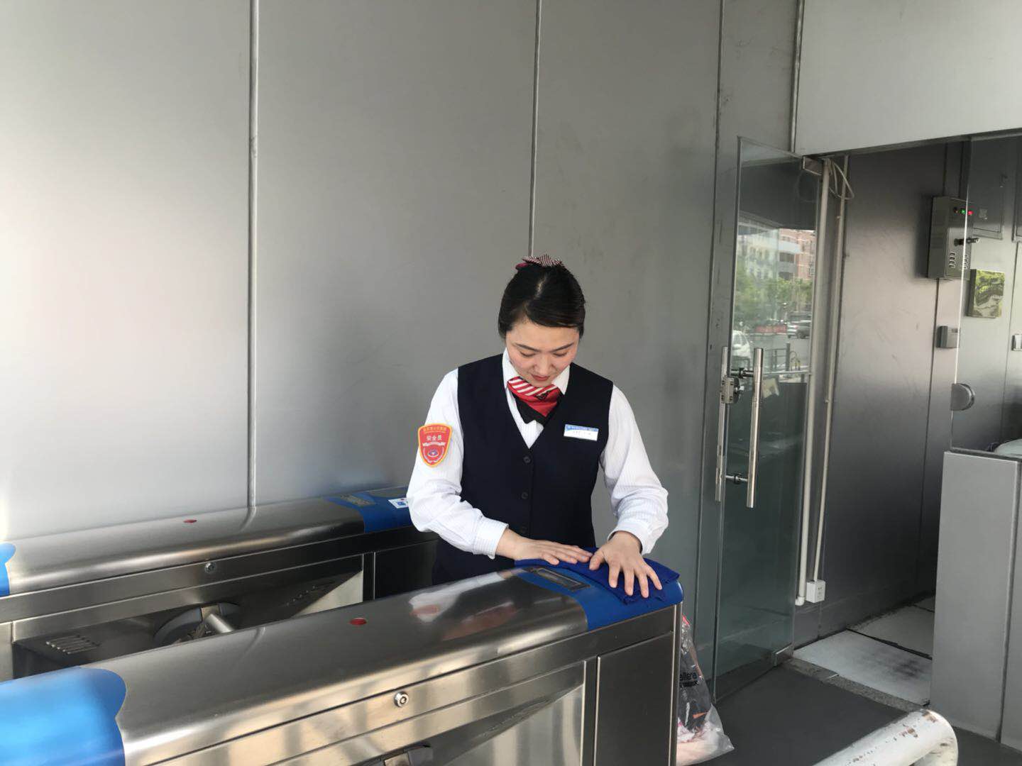 用心工作，用心服務(wù)