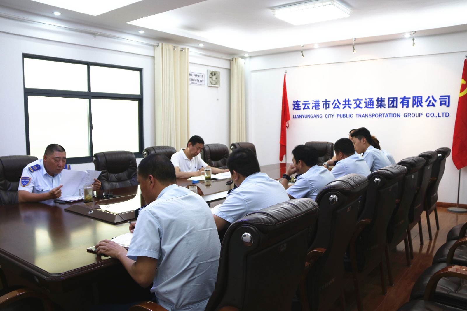 公交集團召開(kāi)B1K線(xiàn)終點(diǎn)站恢復至新火車(chē)站發(fā)車(chē)前期準備工作推進(jìn)會(huì )