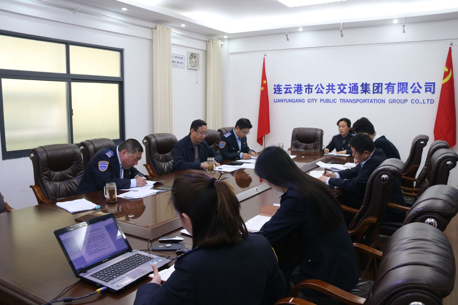 公交集團召開(kāi)2018年人大建議、政協(xié)提案辦理工作專(zhuān)題會(huì )議