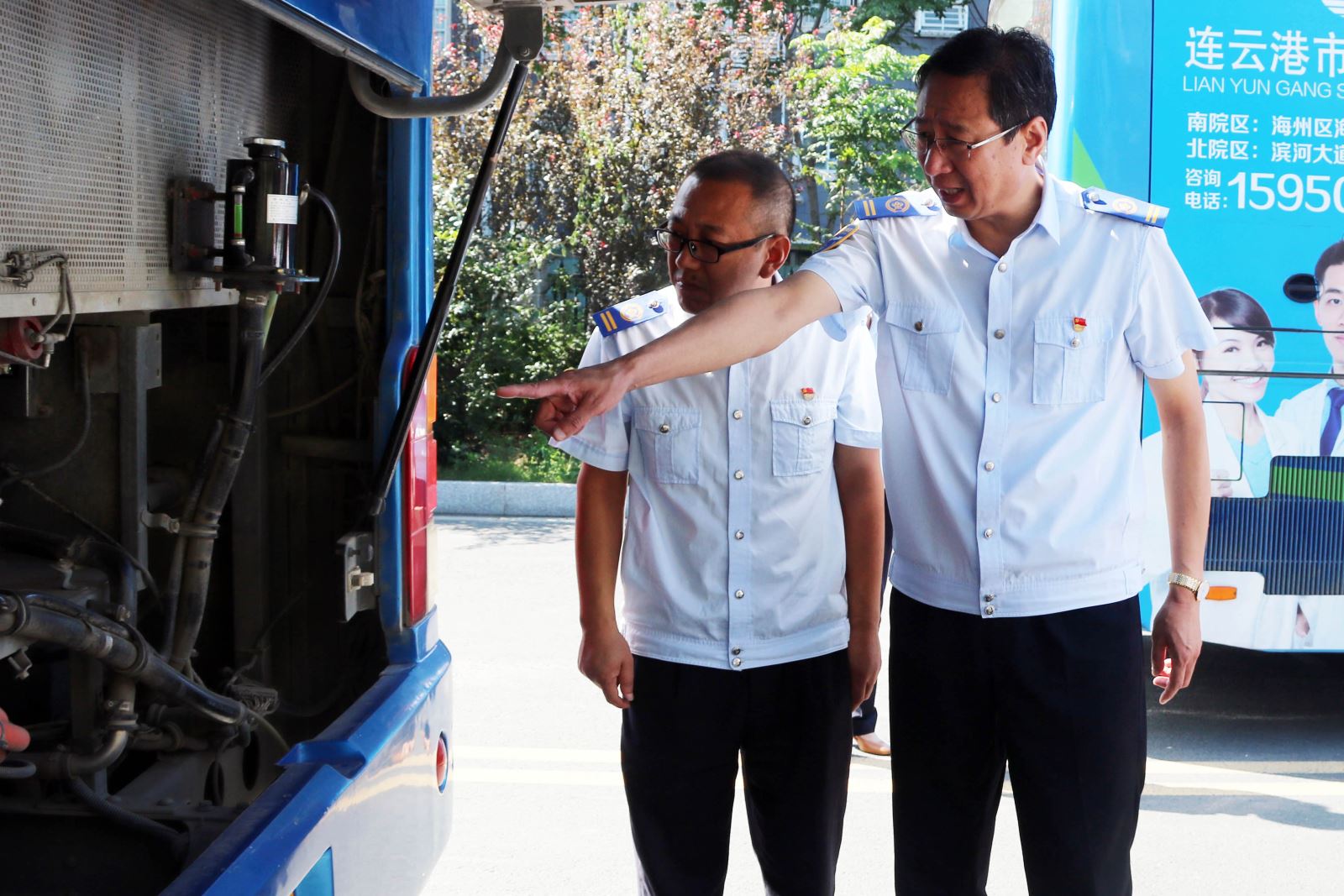 公交集團領(lǐng)導深入一線(xiàn)檢查 筑牢安全防線(xiàn)