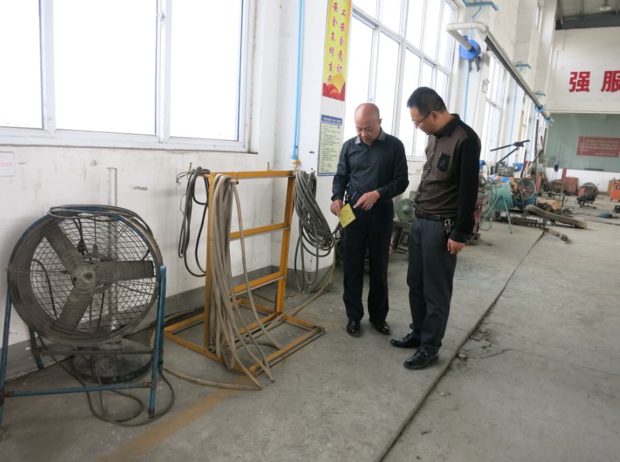 公交大浦保養廠(chǎng)開(kāi)展安全例行檢查工作