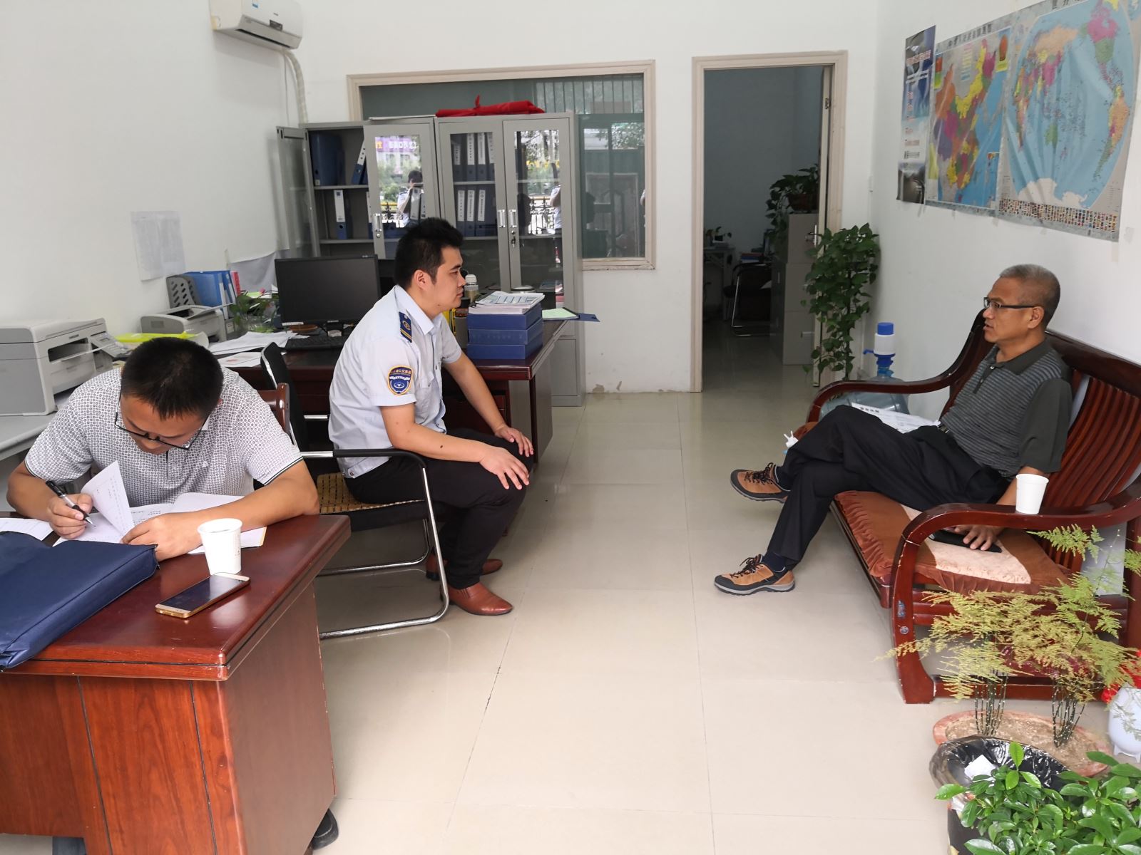 市運管處到公交集團旅游公司檢查“雙節”安全生產(chǎn)工作